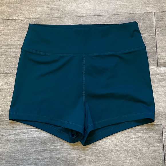 American Eagle Outfitters Pants - American Eagle the Everything Shortie